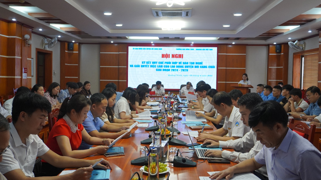 Mù Cang Chải đặt mục tiêu 60–100 người học nghề mỏ năm 2024